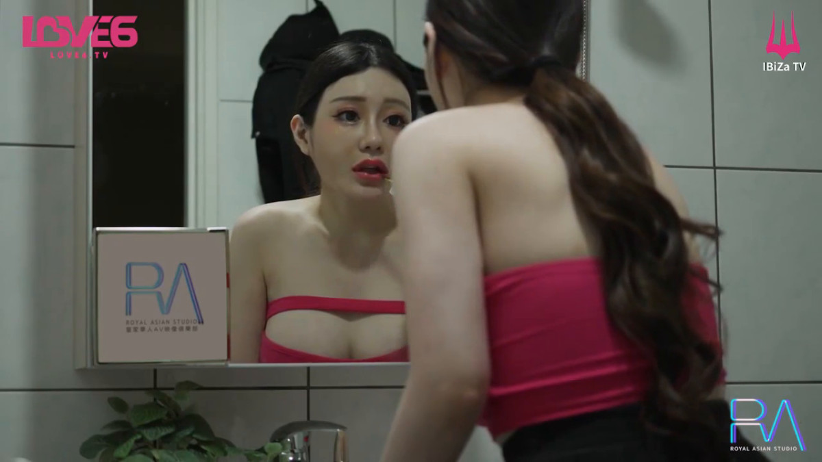 ดูหนังโป๊จีน LOVE6 สาวขี้เงี่ยนเที่ยวบาร์โฮส AV แล้วลากหนุ่มกลับมาเย็ดหีที่บ้าน XXX